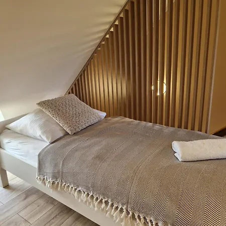 Siedlisko Kromienice - Sloneczny Apartmán Krzywe (Mragowo)